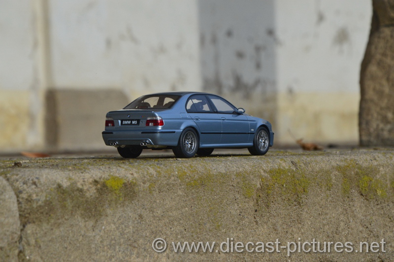 BMW M5 E39 Silverwater Blue Otto Models 1:18