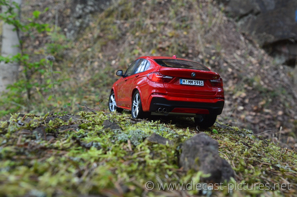 BMW X4 F26 Melbourne Red Paragon models 1:18