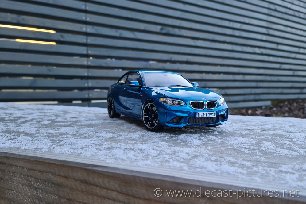 BMW-M2-Coupe-F87-Long-Beach-Blue-Minichamps-1-18