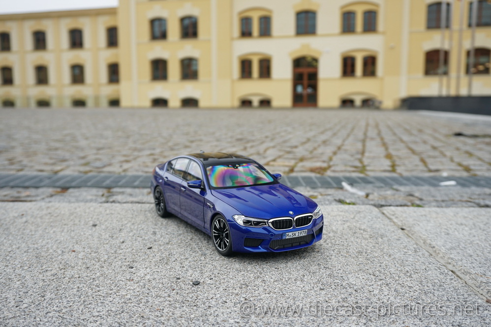 BMW M5 F90 Marina Bay Blue Norev 1:18